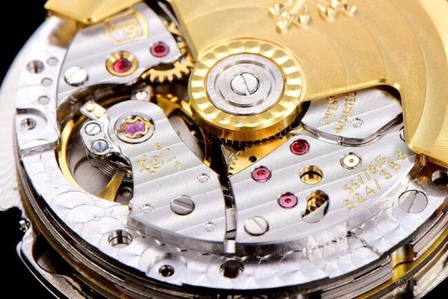 GR factory top-tier watch Patek Philippe top-tier complex function series version 5205G-013 rose gold plate white background men's mechanical watch movement picture