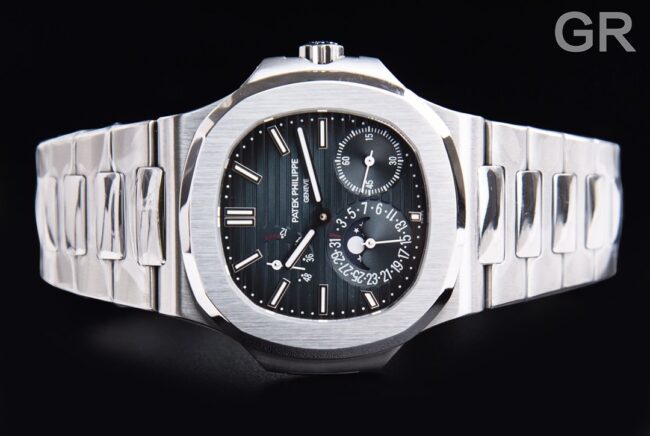 GR factory top-tier watch brand new Patek Philippe5712GR King of steel makes shocking debut white steel blue bottom men's mechanical watch front view