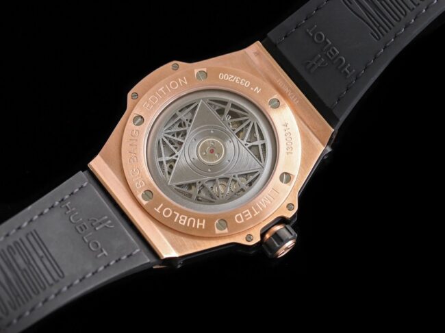 WWF factory top-tier watch Aerospace BigBang series rose gold circle diamond black bottom men's tattoo watch movement picture