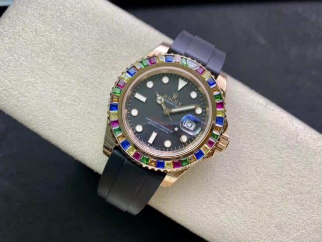 top-tier watch Rolex European customized version of jelly bean circle yacht five-color diamond diving men's watch front view