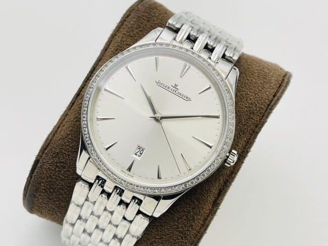 top-tier watch Jaeger-LeCoultre ultra-thin master series white steel white bottom men's watch front view