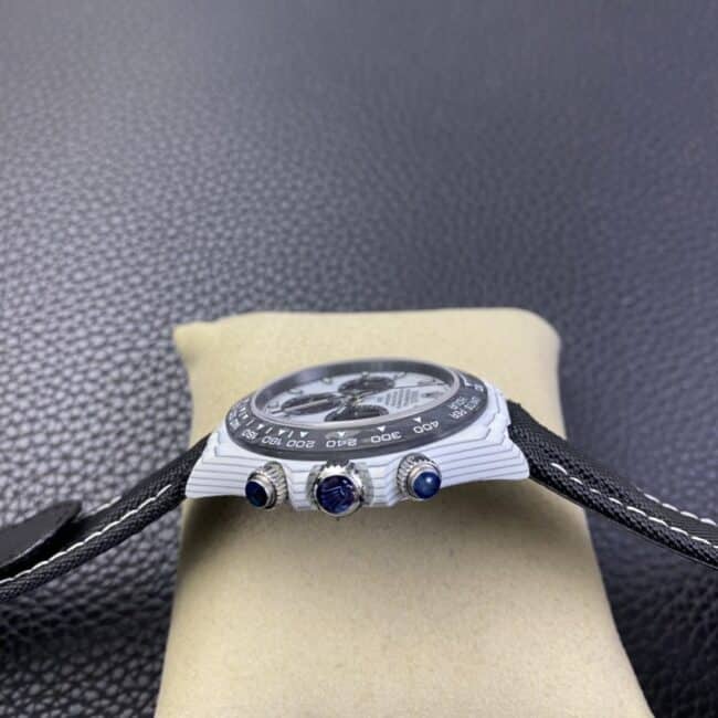 top-tier watch Rolex Daytona carbon fiber white Carbon Di customized black dial white bottom men's watch side view