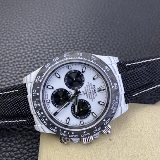 top-tier watch Rolex Daytona carbon fiber white Carbon Di customized black dial white bottom men's watch front view