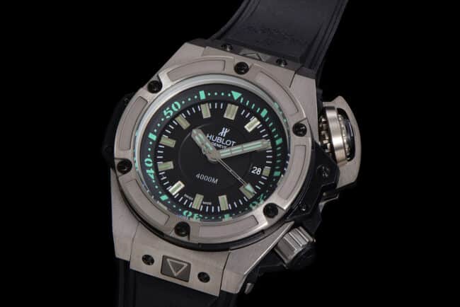 Top-tier watch Hublot King Supreme [titaniumcase] black dial 1400 fully automatic movement men's watch front view