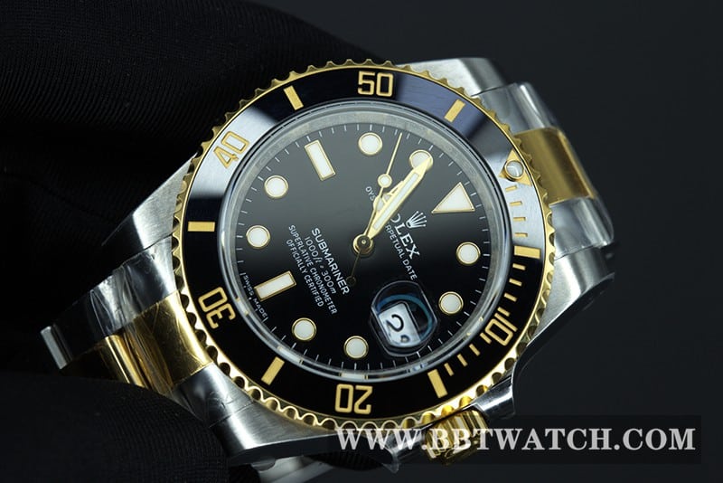VS FactoryRolex intergold Black Submariner 40 diameter 3135 movementtop-tier watch front view