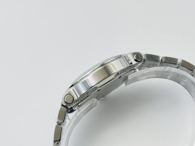 YF factory top-tier watch ChopardHAPPY DIAMONDS series white steel bracelet diamond ladies watch side view