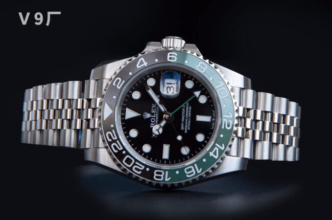V9 factory top-tier replicaRolexGMT-MasterGMT V4 black and green ceramic bezel3285 all-in-one blue hairspring men's watch front view