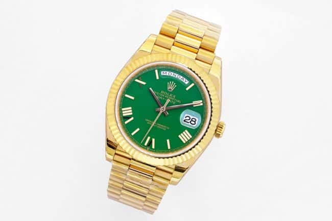 top-tier replicaRolexday displayDatejustK gold men's mechanical watch front view