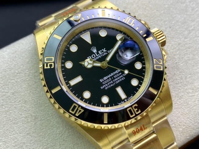 VS Factorytop-tier replicaRolex all gold Black Submariner men's mechanical watch 41mm new shell type genuine mold opening front view