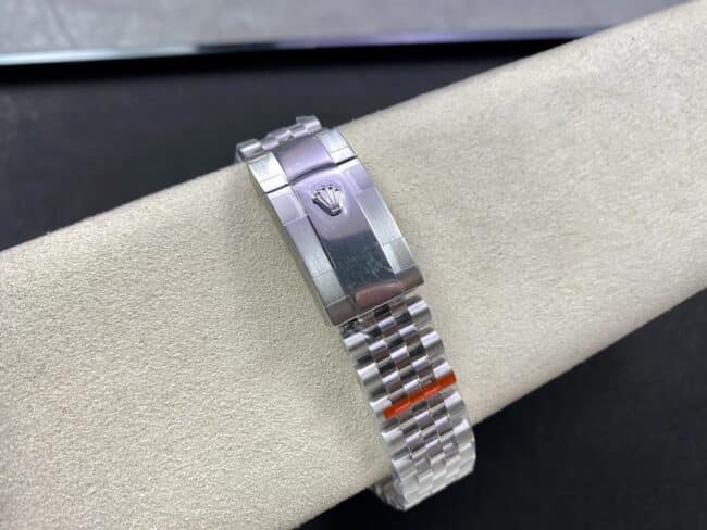 top-tier replica2022 official new product color matching RolexDatejust41mmgreen dial men's mechanical watch clasp picture