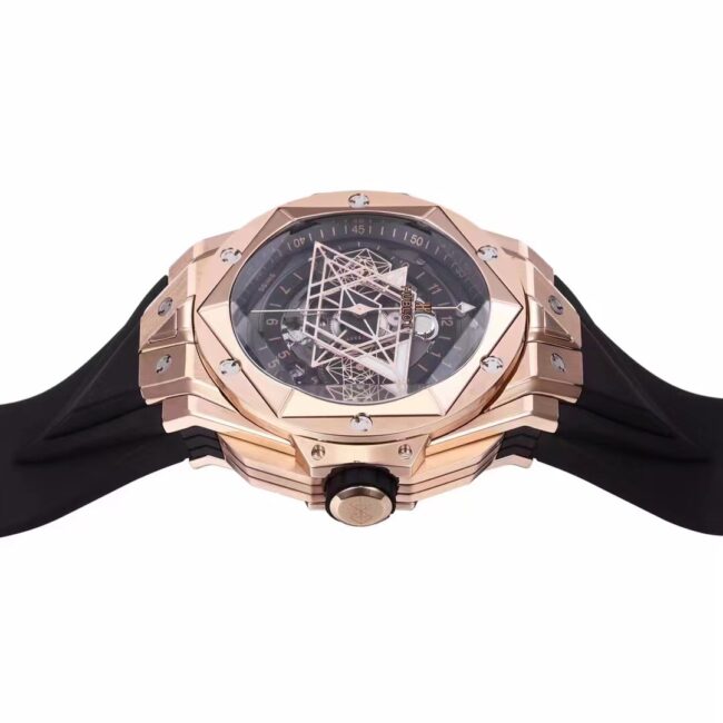 Big factory high-quality replicablack dialBBF extreme replicaHublot watch new tattoo second generation watch Hublot's most popular model side view