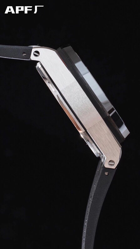 top-tier replicaAPFAudemars PiguetRoyal Oak offshore white dial26400 watch breaks OEM blockade technology side view