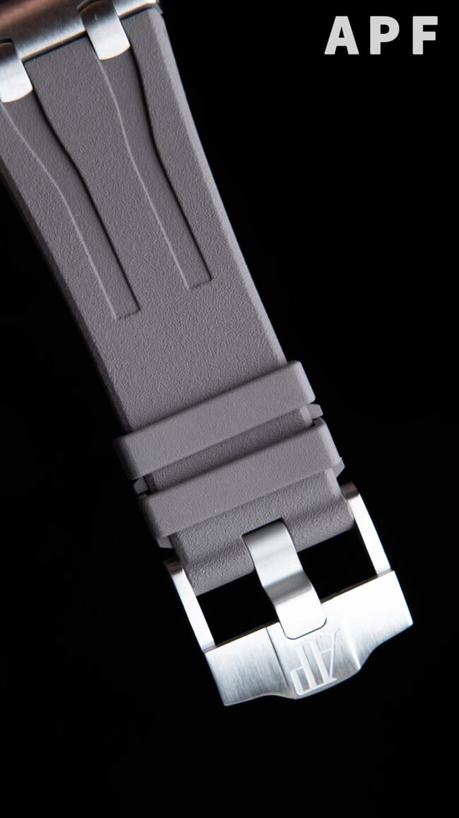 top-tiersuper cloneAPFAudemars PiguetRoyal Oak Offshore 26400 watch gray plate concentrated on research and development clasp picture