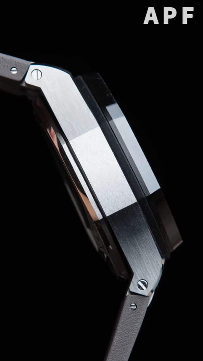 top-tier replicaAPFAudemars PiguetRoyal Oak offshore gray plate 26400 watch breaks OEM blockade technology side view