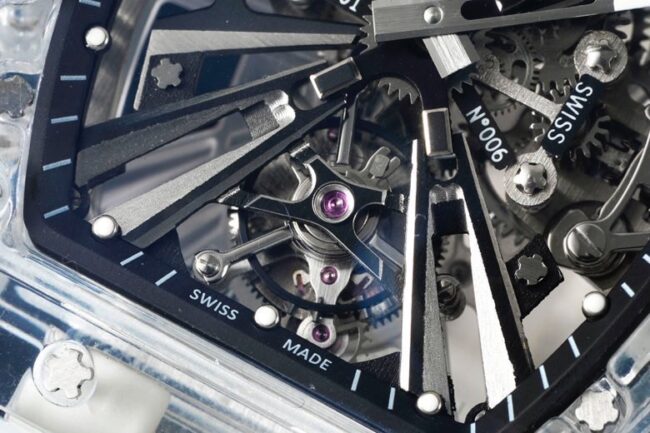Manufacturer high-quality Richard Mille white steel reproduces the extraordinary sports quality generation legend RM12-01 tourbillonsapphire crystal transparent version detail shots