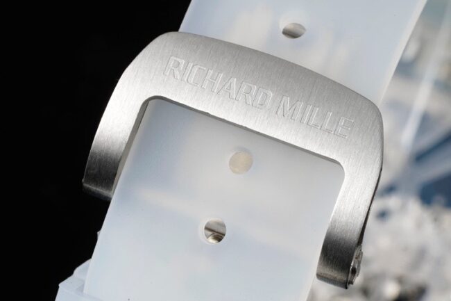 High-quality Richard Mille white steel reproduces the legendary generation of extraordinary sports quality RM12-01 tourbillonsapphire crystal transparent version clasp picture
