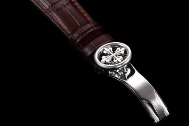 The big factory high-quality replicaGR spends a lot of money to create a classic timepiece—Patek Philippe pink 5320G-001 super complex timepiece with a diameter of 40 mm clasp picture