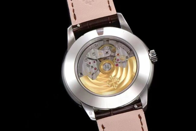 High-quality replicaGR, a major manufacturer, spends a lot of money to create a classic timepiece—Patek Philippe pink 5320G-001 super complex timepiece with a diameter of 40 mm movement picture