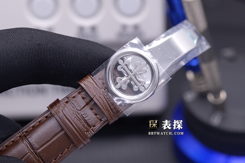 GR factory complications Patek Philippe1:1replica watch lume white dialmoon phaseleather strap model 5320G-001clasplive photos