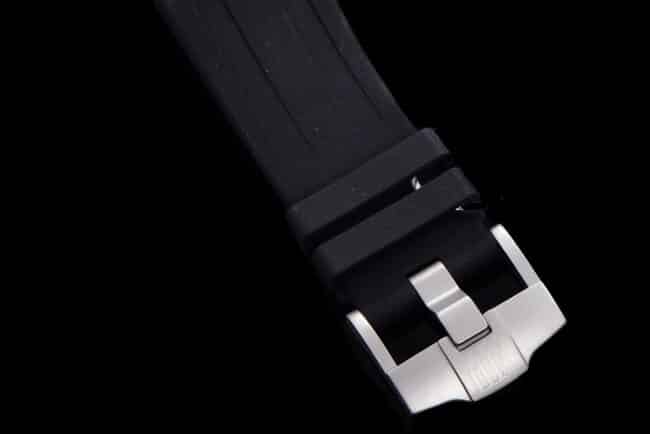 Top AP 15707 black luminous ceramic classic watch buckle image