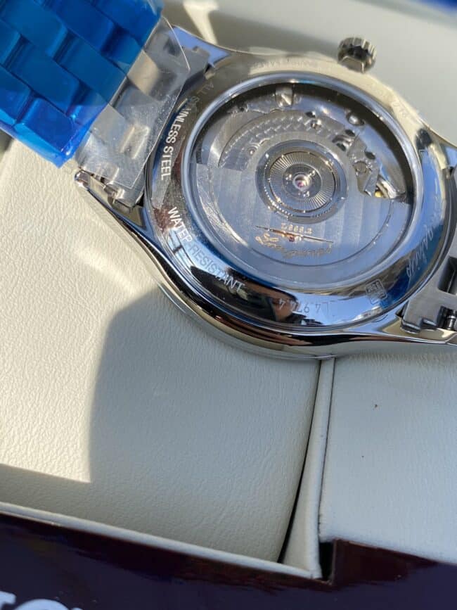 Top-tier century-old classic Longines military flag series originated from the 1957 movement picture
