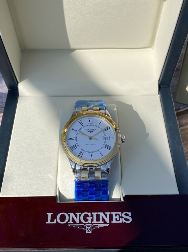top-tiersuper cloneLongines military flag series white steel Swiss carved movement couple watch front view