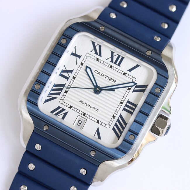 top-tiersuper cloneCartierGF Santos rubber strap men's watch front view