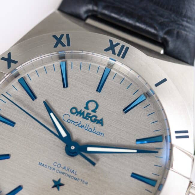 OmegaOROEM mold opening new product Seamaster 8800movement watch detail shots