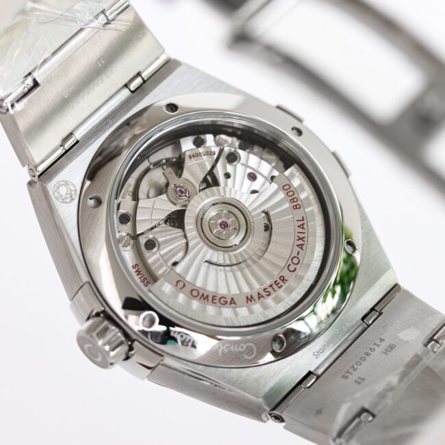 top-tiersuper cloneOmegaOR factory OEM new product 39mm Constellation series stainless steel watch movement picture