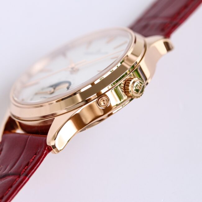 top-tier replicaGF FactoryJaeger-LeCoultre ultra-thin master series moon phase36mm stainless steelcase watch side view