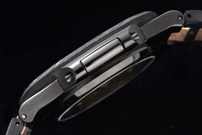The aesthetic presentation of Patek Philippe Nautilus5711 carbon fiber is reshaped by DiW to make a watch side view
