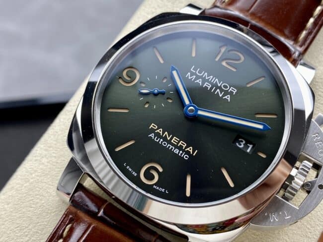 Dachang high-quality Panerai white steel green dialPAM1116 watch front view