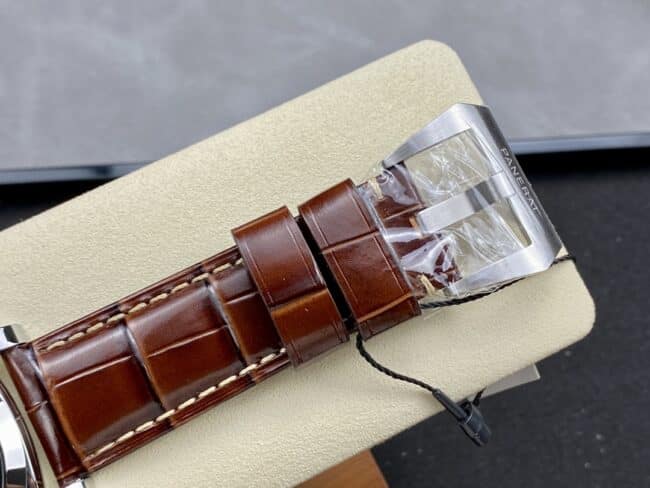 Dachang high-quality replicaPanerai white steel green dialPAM1116 watch clasp picture
