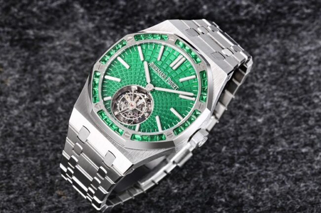 Front view of big factory high-quality replicaR8 factory 2022 Audemars Piguetgreen dialRoyal Oak self-winding tourbillon watch