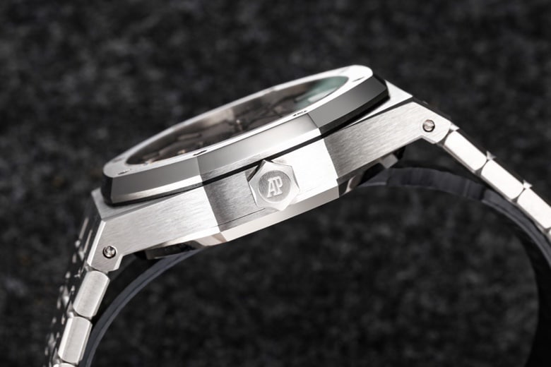 top-tier replicaR8 factory 2022 Audemars Piguet gray plate Royal Oak self-winding tourbillon men's watch side view