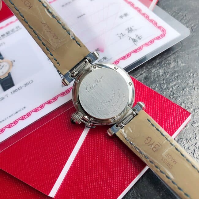 top-tier Cartier model 3 blue gold ladies watch bottom cover picture