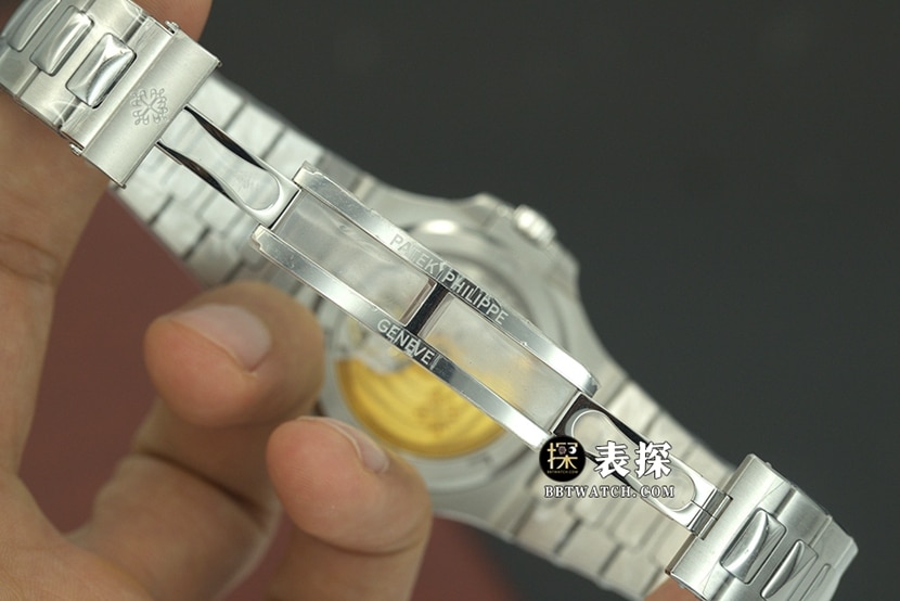 3K Factory sporty and elegant Patek Philippe1:1replica watch lumegreen dialsteel bracelet model 5711/1A-014clasplive photos