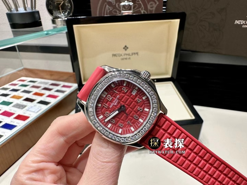 MMA factory Patek Philippe5067Atop-tier watch ladies red dial rubber model picture and price front live photo