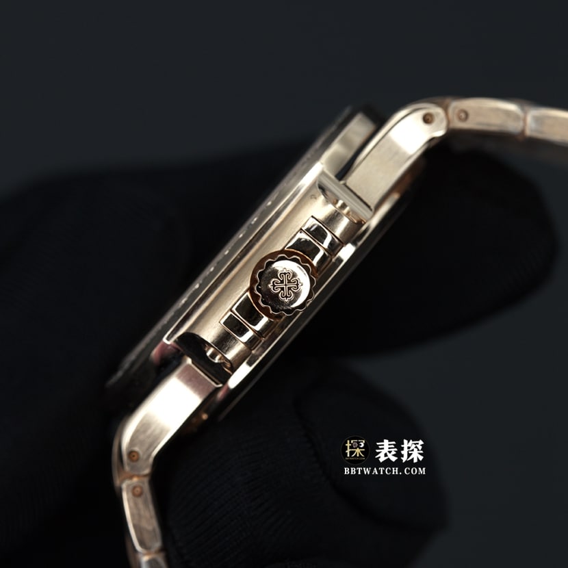 3K FactoryPatek Philippe sporty and elegant 7118top-tier 1:1super watch women's Nautiluswhite dialsteel bracelet model pictures and prices side live photo