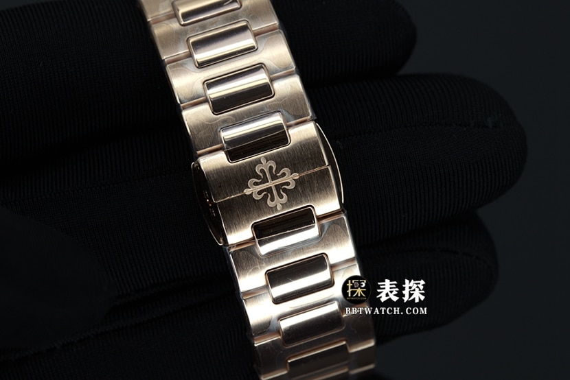 3K FactoryPatek Philippe sporty and elegant 7118top-tier 1:1super watch women's Nautiluswhite dialsteel bracelet model pictures and prices braceletlive photos