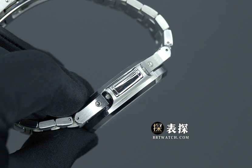 GR factory Patek Philippe sports elegant 5726 top-tier watch men's annual calendar blue dialsteel bracelet model pictures and prices side live photo