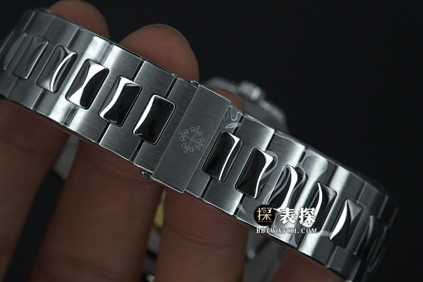 PPF FactoryPatek Philippe sporty and elegant top-tier 1:1super watch men's green dial diamond steel bracelet model pictures and prices braceletlive photos