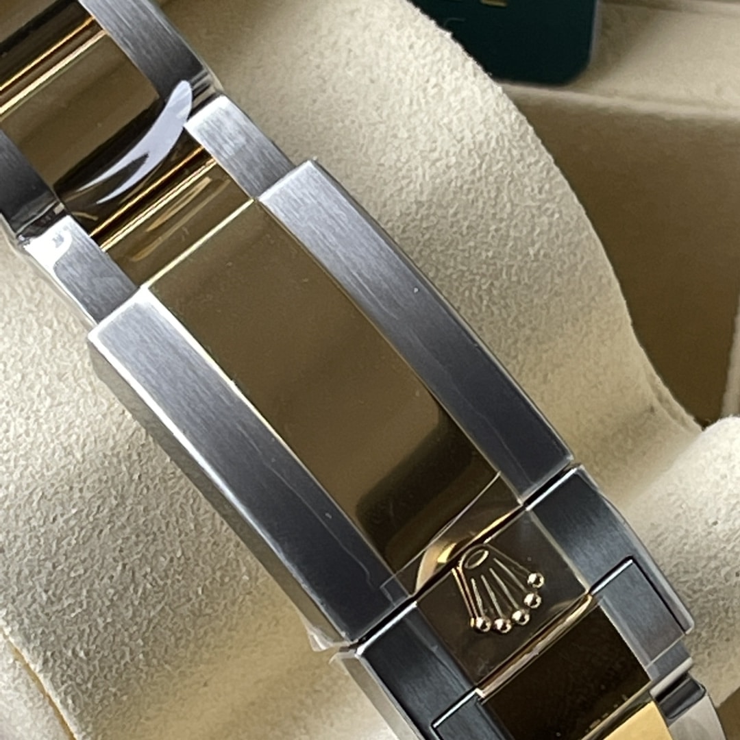 BT factory Rolex men's Daytona1:1super watch gold panda plate steel bracelet model m116503-0003braceletlive photos
