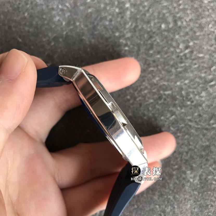 MKS FactoryVacheron Constantin top-tier watch men's black dial rubber model pictures and prices side live photo
