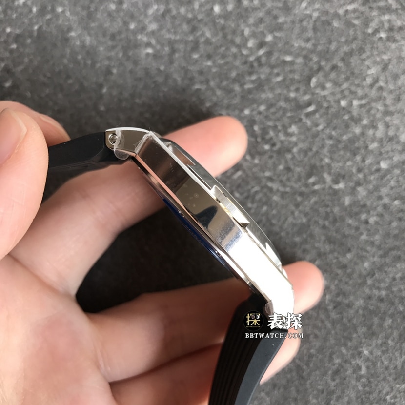 MKS FactoryVacheron Constantin watch men's black dial rubber model pictures and prices side live photo