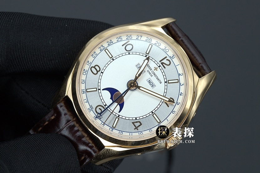 ZF Factory Vacheron Constantin Woodland Model Top collectible watches Men's Full Calendar Moon Phase strap models Pictures and Prices Front Actual Photos