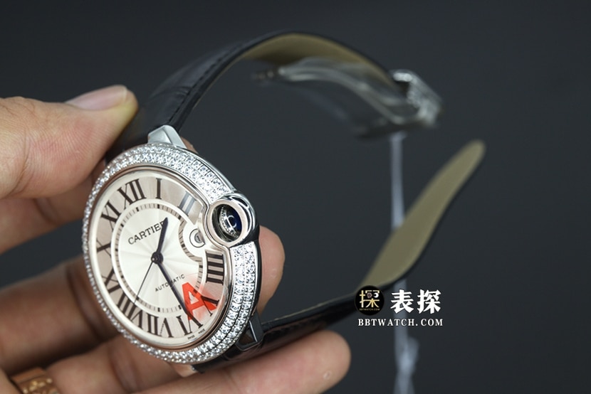 V6 factory Cartier blue balloon WE9009511:1super watch men's silver white dialleather strap picture and price overall live photos