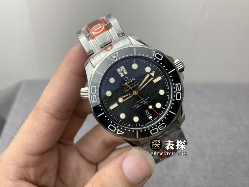 OR factory OmegaSeamastertop-tier watch men's black dial laser engraved barrel pattern steel bracelet model pictures and prices front live photo