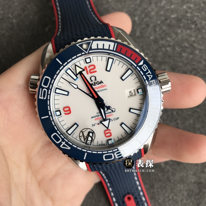 VS FactoryOmegaSeamaster1:1super watch men's white dial America's Cup rubber model pictures and prices front live photo