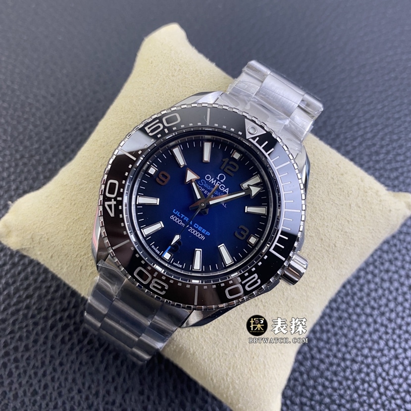 SBF factory OmegaSeamastersuper watch men's blue and black gradient disc steel bracelet model pictures and prices front live photo